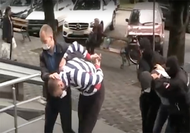 Одали их телефонски разговори: Неки од дилера признали да су били чланови организоване групе